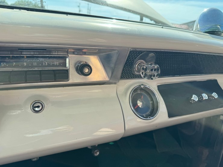 #1894-•-1955-pontiac-catalina-coupe-image-30