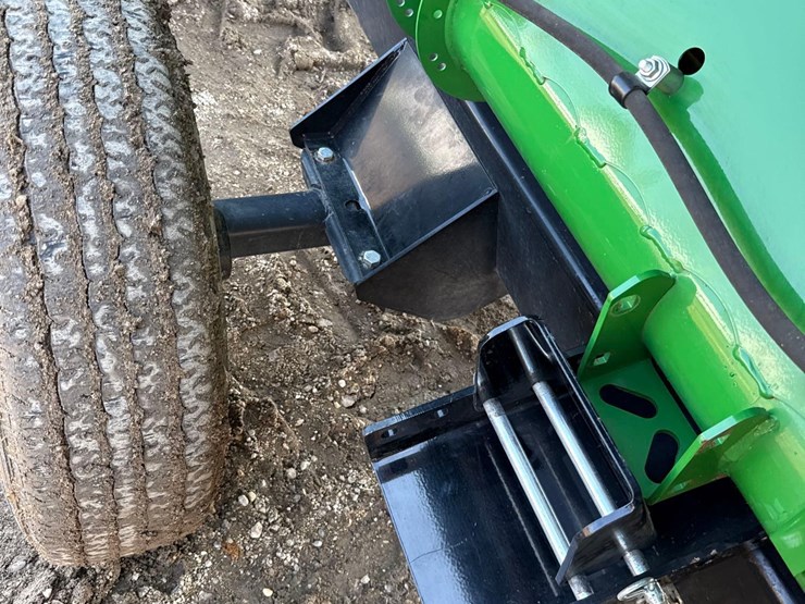 stud-king-38ft-tri-steer-header-cart-image-18