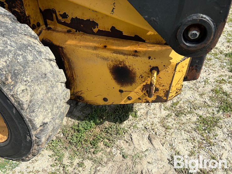new-holland-lx565-image-14