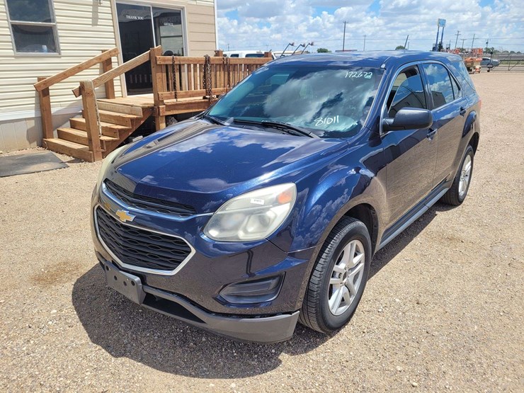 2016-chevrolet-equinox-ls-image-1