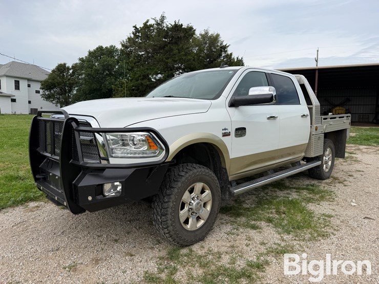 2016-dodge-2500-image-1