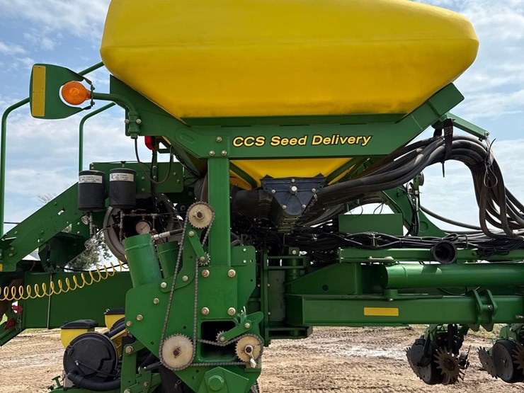 2006-john-deere-1770nt-image-28