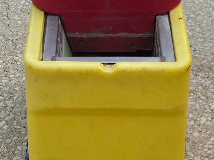 ritchie-heated-livestock-waterer-image-6