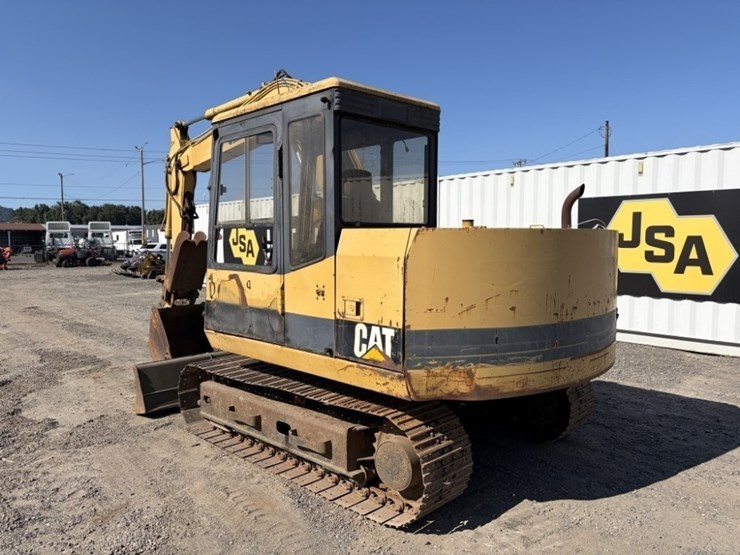 1990-caterpillar-e70b-image-6