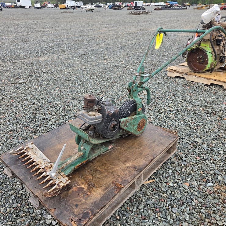 #6100 • Gasoline Sickle Mower