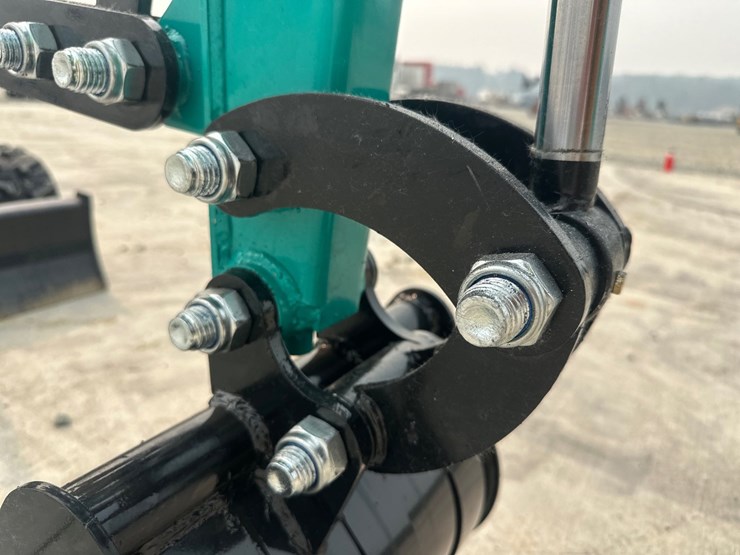 #5183-•-2026-cfg-industrial-kt13r-mini-excavator-image-35