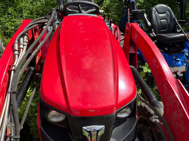 2021-tym-t25h-compact-utility-tractor-w/loader-image-12