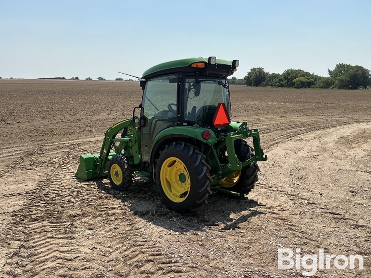 2024-john-deere-3046r-image-7