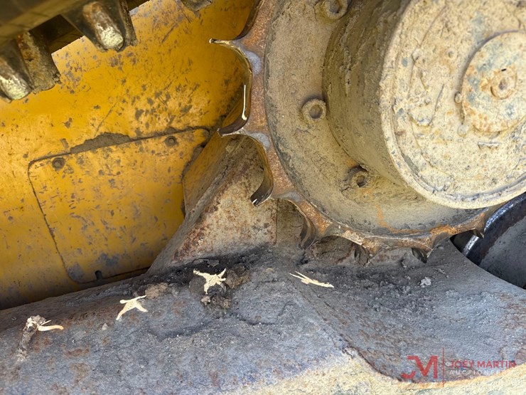 deere-ct332-image-11
