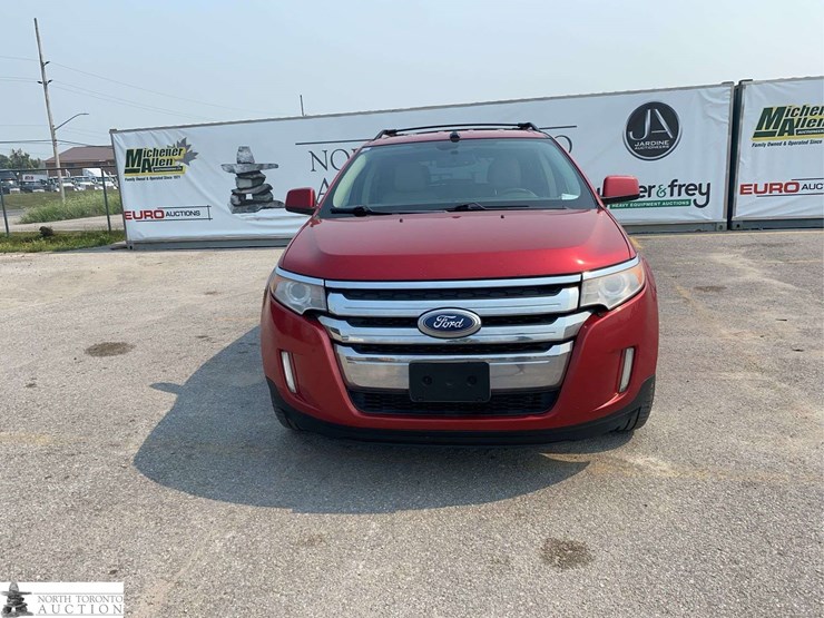 2011-ford-edge-image-2