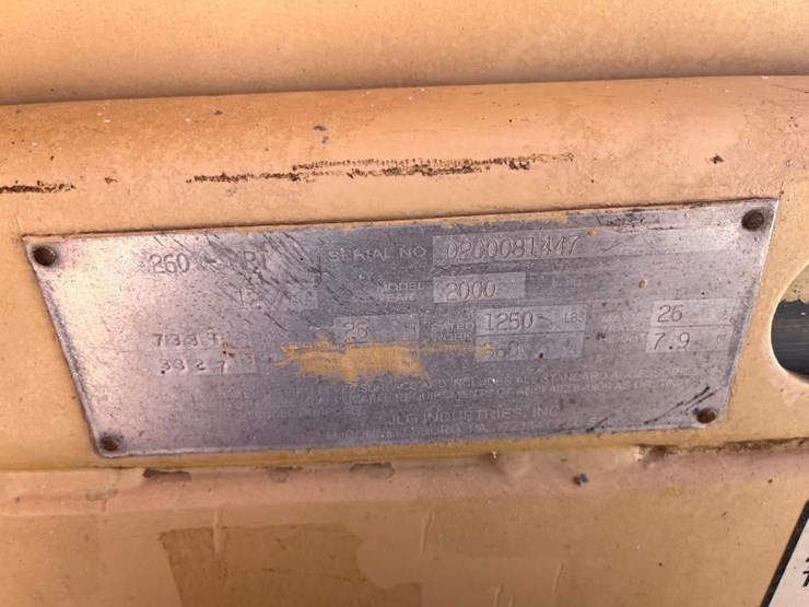 2000-jlg-260mrt-image-24