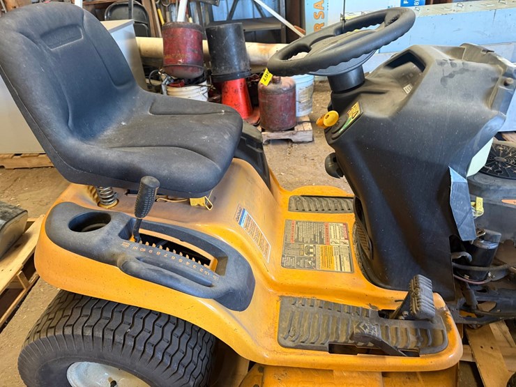 cub-cadet-1050-image-9