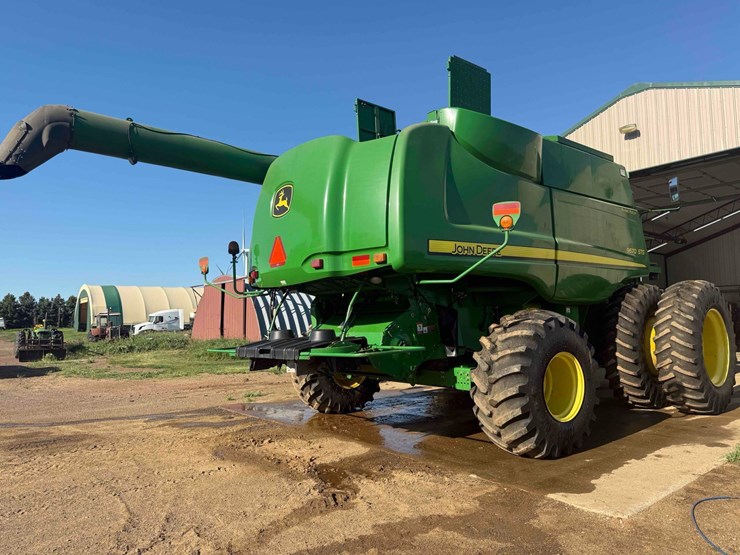 2011-john-deere-9760-combine-image-13