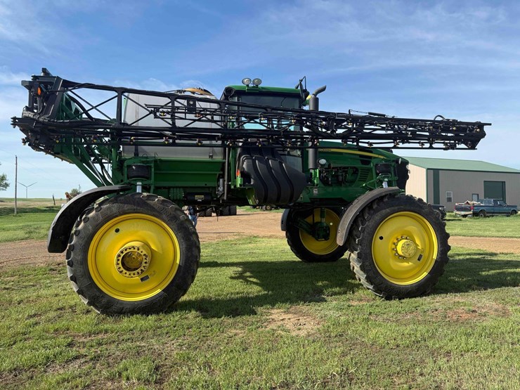2011-john-deere-4830-image-12