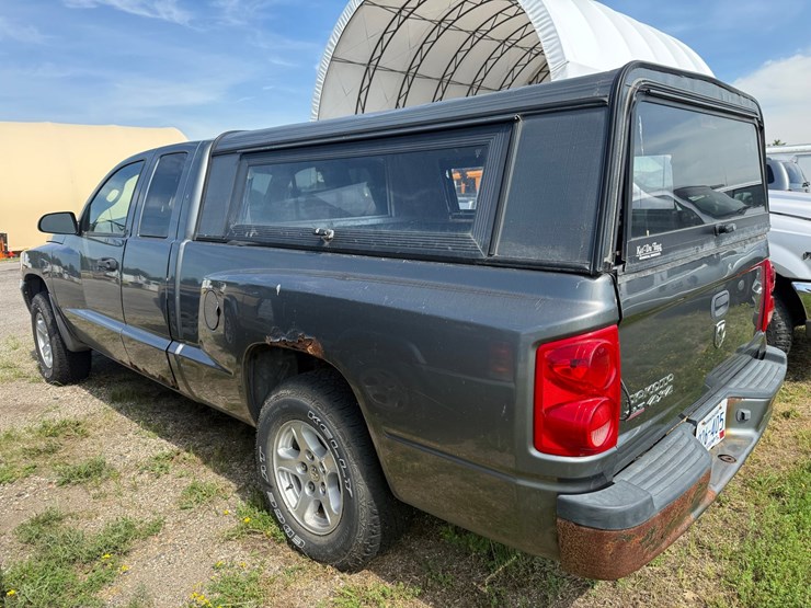 2007-dodge-dakota-image-3