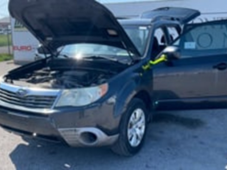 2010-subaru-forester-image-9