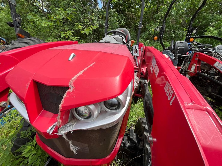 2022-mahindra-1635s-compact-utility-tractor-w/loader-image-19