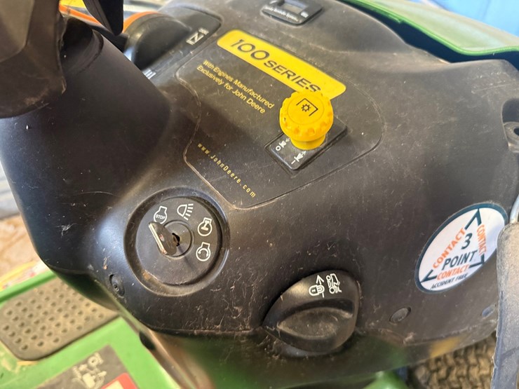 john-deere-145-image-11