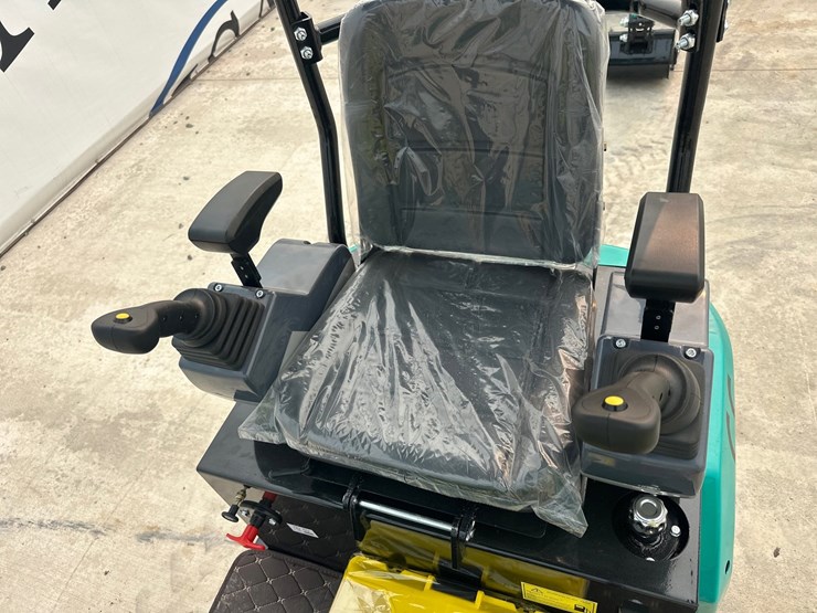 #5183-•-2026-cfg-industrial-kt13r-mini-excavator-image-15