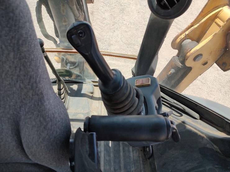 2016-deere-310sl-hl-image-36
