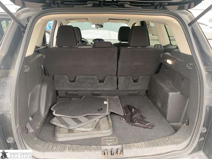 2018-ford-escape-se-image-15