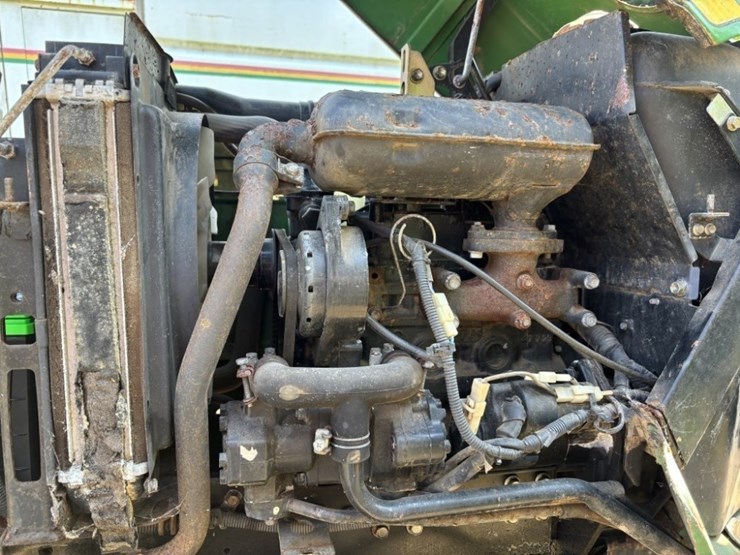 john-deere-4100-image-24
