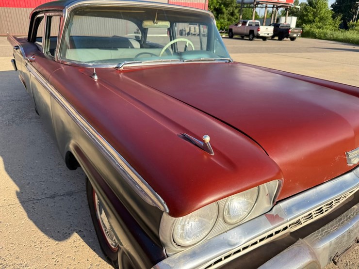 #1883-•-1957-ford-fairlane-image-31