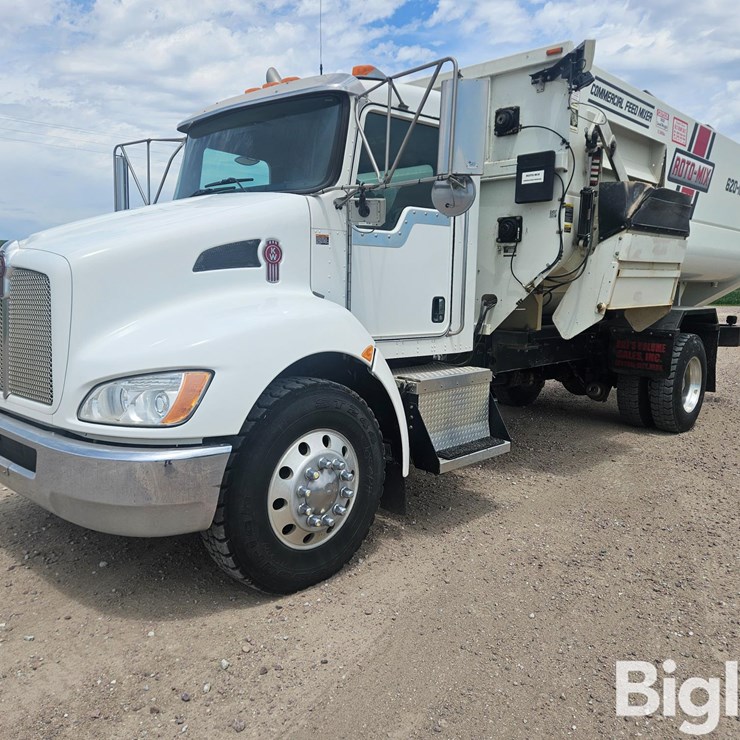 2018 KENWORTH T370