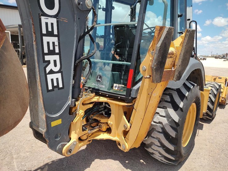 2011-deere-310sj-image-22