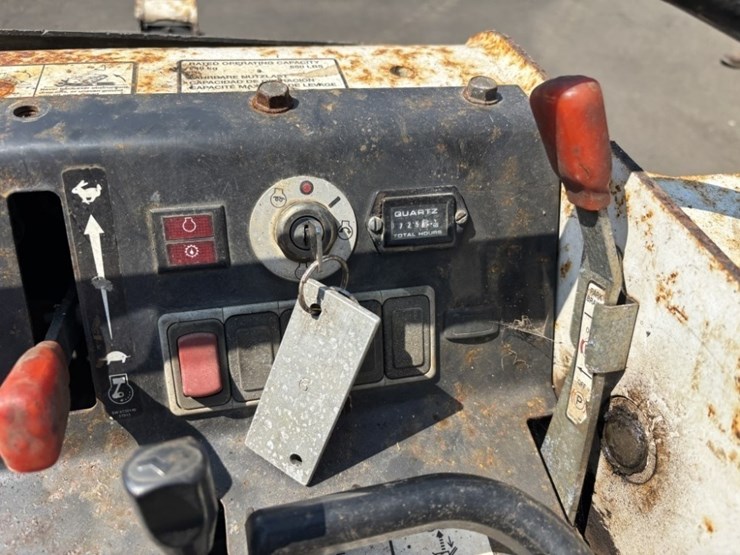 2012-bobcat-mt55-image-22