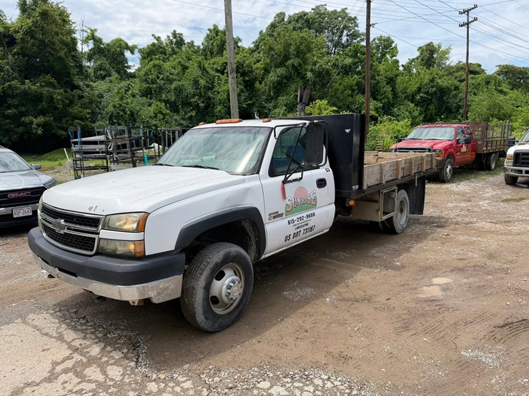 2007-chevrolet-3500-image-1
