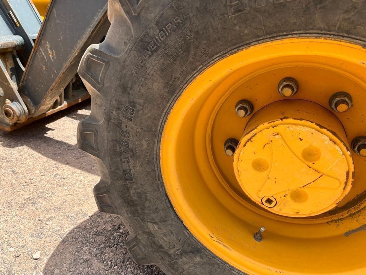 2016-deere-310sl-hl-image-42