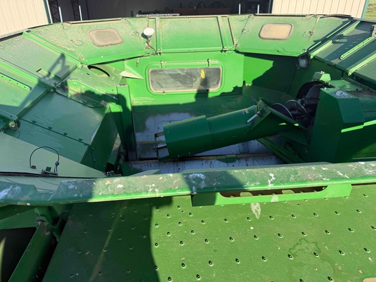 2009-john-deere-9770-sts-image-25