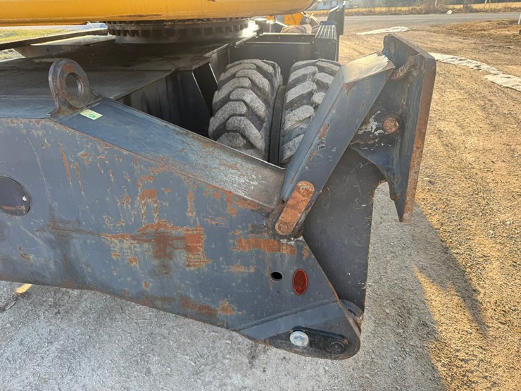 #1298-•-caterpillar-m318d-material-handler-image-49