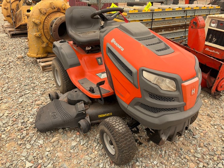 husqvarna-yth2348-image-1