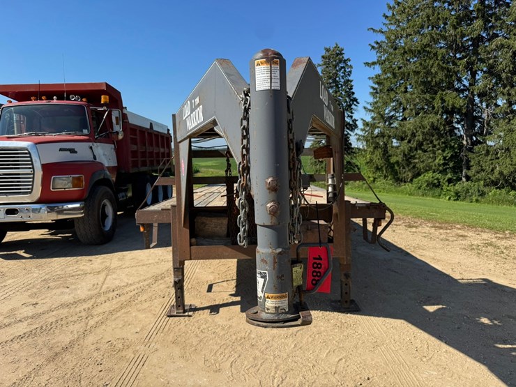 #1888-•-2004-friesen-welding-load-warrior-7-ton-gooseneck-trailer-image-7