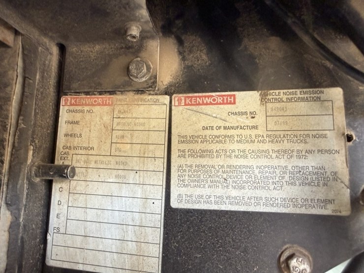 2000-kenworth-t800b-image-36