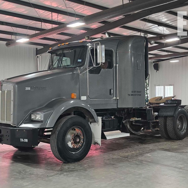 2005 KENWORTH T800