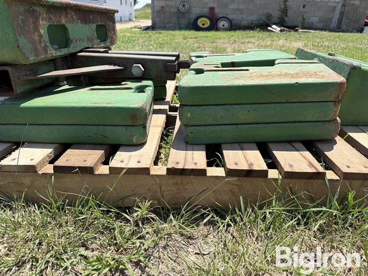 john-deere-front-suitcase-weight-assembly-image-7