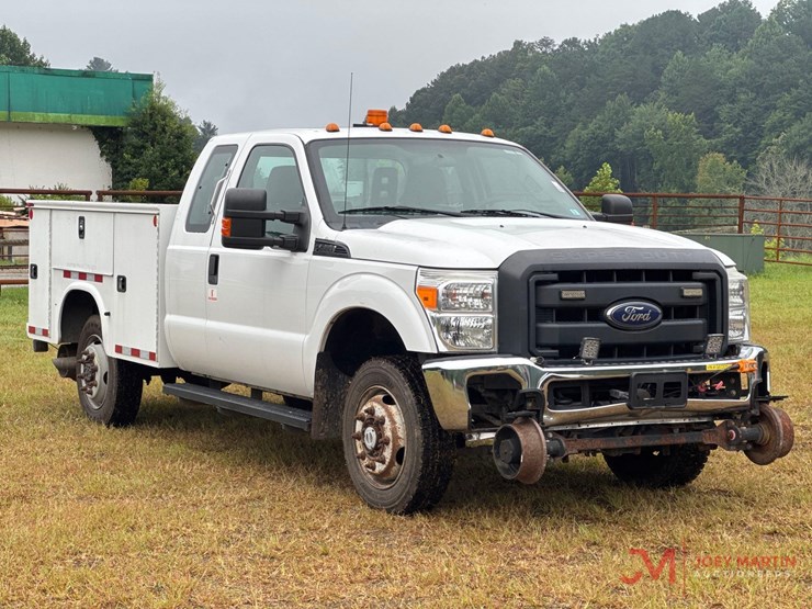 2016-ford-f350-xl-image-1