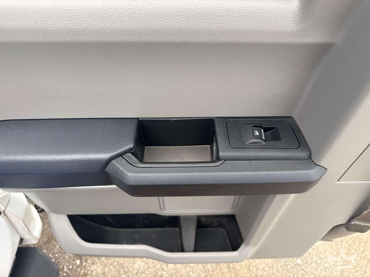 2015-ford-f150-image-26