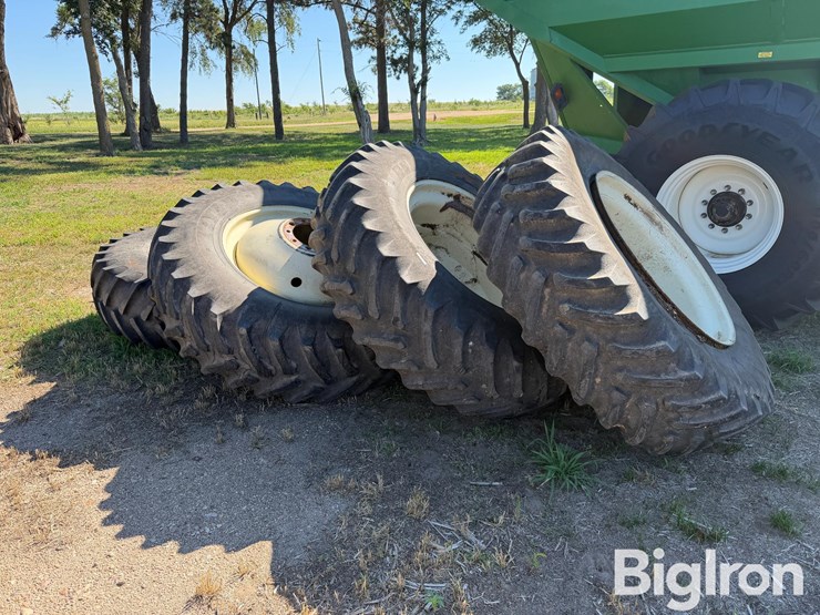 20.8r42-grain-cart-tires-&-rims-image-1