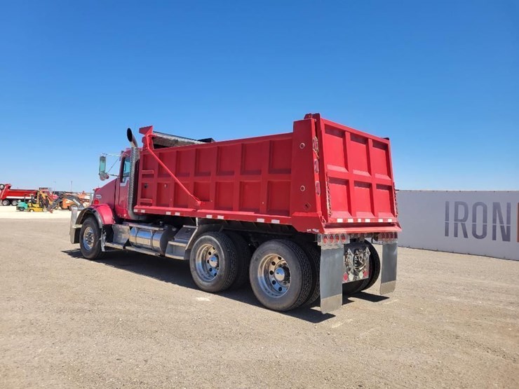2010-kenworth-t800-image-3