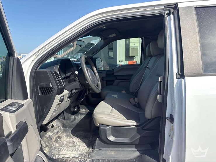 2019-ford-f150-image-13