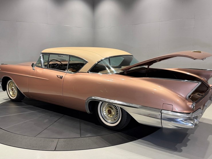 #1513-•-1957-cadillac-eldorado-image-78