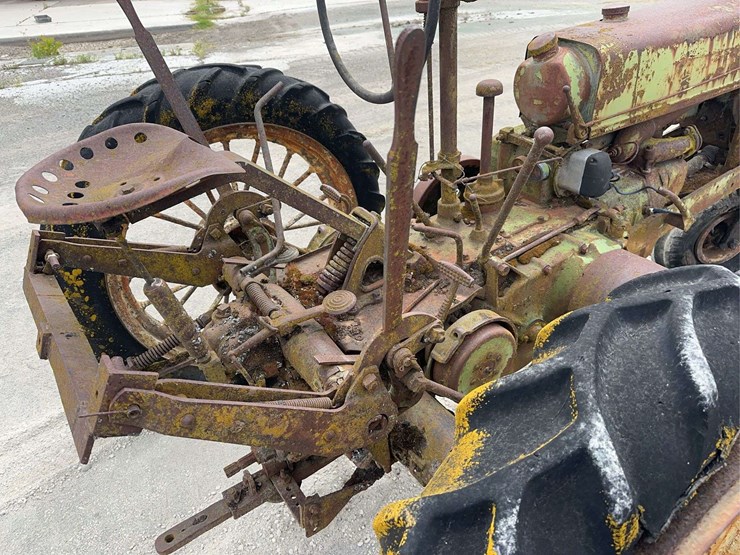 john-deere-model-b-image-15