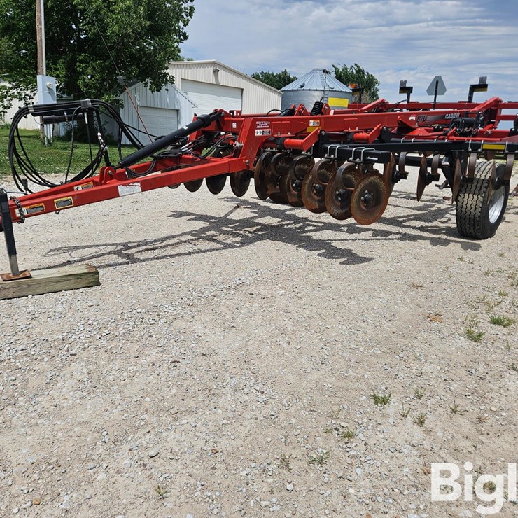 2014 Case IH 870 Ecolo-Tiger 7-Shank Disk Ripper