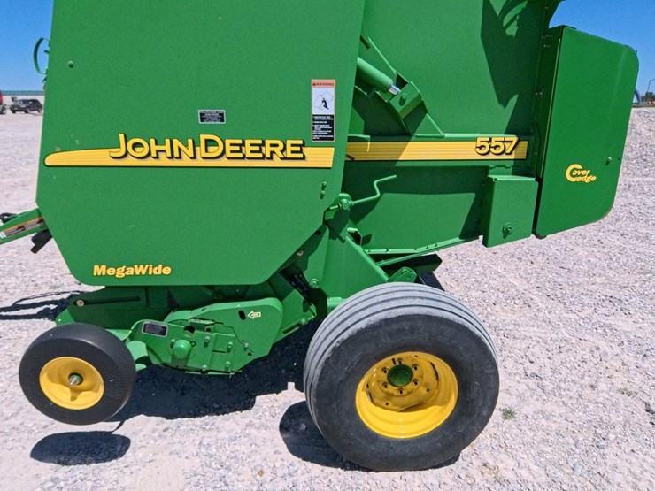 john-deere-557-image-25