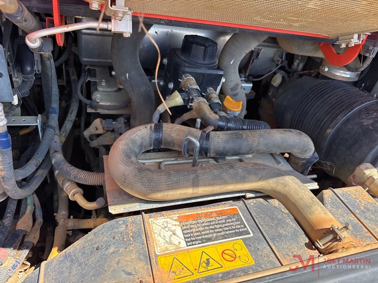 kubota-svl97-2-image-14