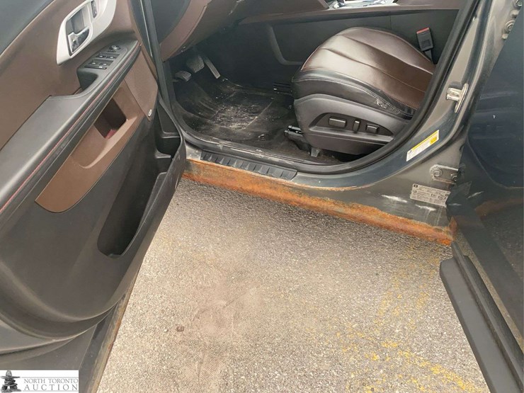 2012-chevrolet-equinox-image-23
